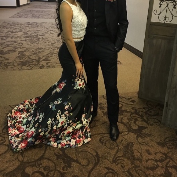 Rachel Allan Prom Dress - Picture 3 of 6